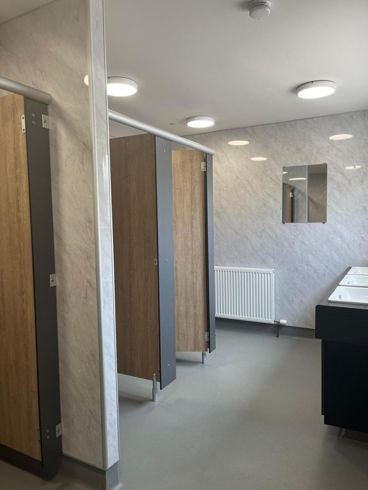 Great Glen Hostel Спийн Бридж Екстериор снимка